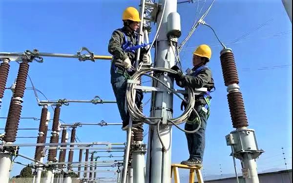 中天科技“三防”特種光(guāng)纜挂網試運行，服務電網系統安全